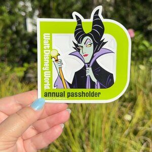 NEW Walt Disney World Annual Passholder Maleficent Magnet